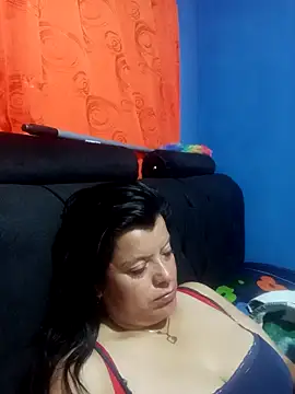 Snapshot of Hanna_Kieran chatting on November 28, 2025, 10:48 am Hanna Kieran online show from November 28, 2025, 10:48 am