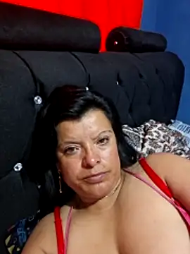 Snapshot of Hanna_Kieran chatting on November 25, 2025, 10:59 am Hanna Kieran online show from November 25, 2025, 10:59 am