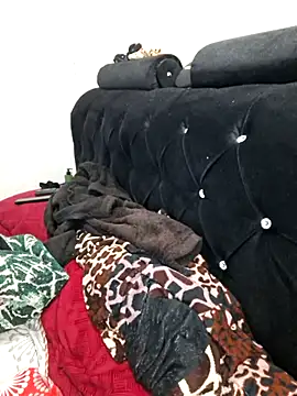 Snapshot of Hanna_Kieran chatting on October 25, 2025, 4:51 pm Hanna Kieran online show from October 25, 2025, 4:51 pm