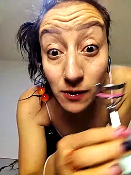 Oriana111 online show from April 6, 2026, 4:41 am