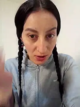 Oriana111 online show from October 24, 2025, 12:59 pm