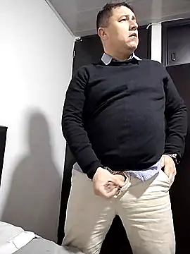 BigCristh79 online show from April 27, 2026, 12:47 pm