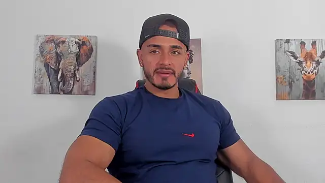 Snapshot of magnusclark chatting on July 12, 2026, 5:25 pm magnusclark online show from July 12, 2026, 5:25 pm