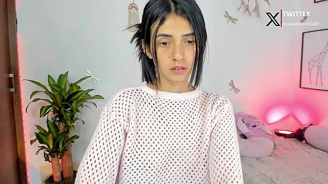 Snapshot of princessluna_19 chatting on February 4, 2026, 8:59 pm princessluna 19 online show from February 4, 2026, 8:59 pm