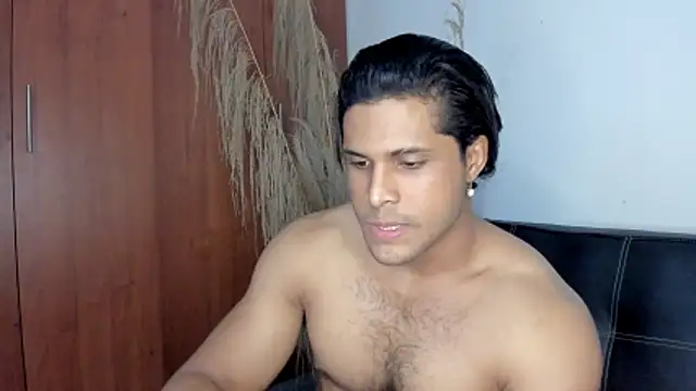 Snapshot of Evansdark1 chatting on December 2, 2025, 12:44 am Evansdark1 online show from December 2, 2025, 12:44 am