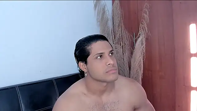 Snapshot of Evansdark1 chatting on November 13, 2025, 9:30 pm Evansdark1 online show from November 13, 2025, 9:30 pm