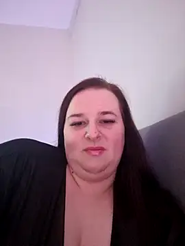 Snapshot of Curvaceouscarla chatting on January 15, 2026, 2:09 pm Curvaceouscarla online show from January 15, 2026, 2:09 pm