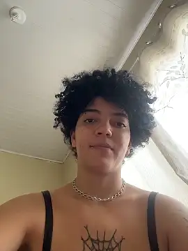 Snapshot of CamillyBlum chatting on November 24, 2025, 4:40 pm CamillyBlum online show from November 24, 2025, 4:40 pm