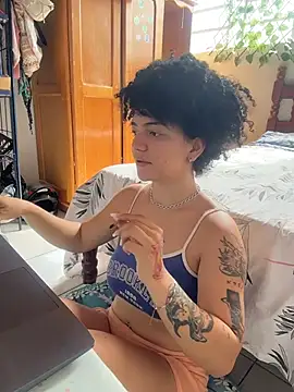 Snapshot of CamillyBlum chatting on November 27, 2025, 6:08 pm CamillyBlum online show from November 27, 2025, 6:08 pm