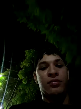 Snapshot of RobinLenoxx chatting on September 18, 2025, 4:15 am RobinLenoxx online show from September 18, 2025, 4:15 am