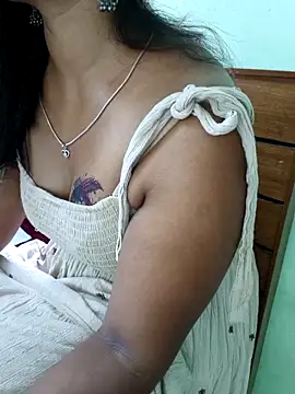 Laxmipriyatamil online show from April 28, 2026, 2:27 am