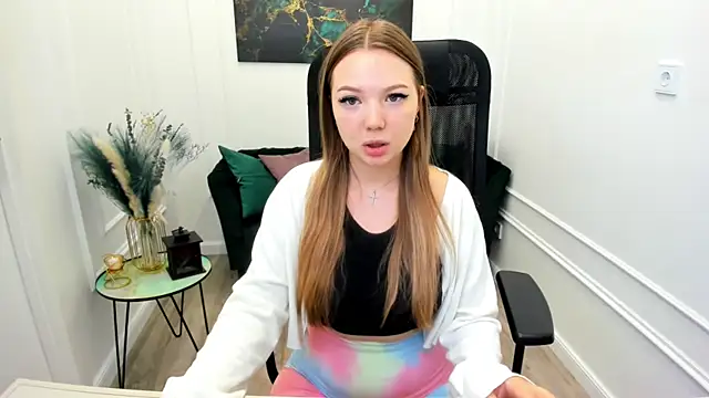 Snapshot of MariaRobinsone chatting on July 16, 2026, 7:33 pm MariaRobinsone online show from July 16, 2026, 7:33 pm