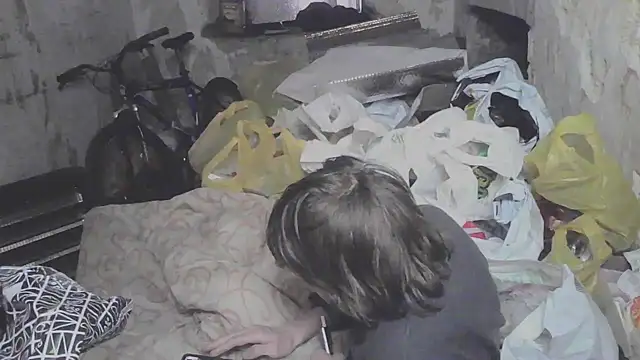 makarov1993 online show from May 16, 2026, 3:38 am