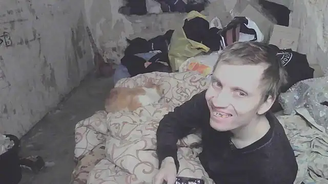 makarov1993 online show from November 4, 2025, 8:18 am