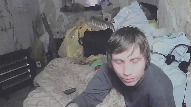 makarov1993 online show from April 26, 2026, 2:31 am