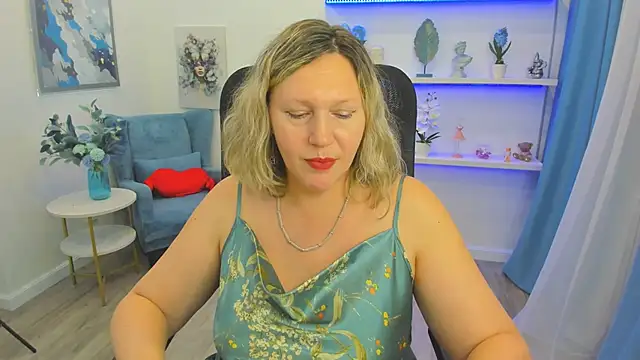 NinaStarle online show from May 13, 2026, 11:39 am