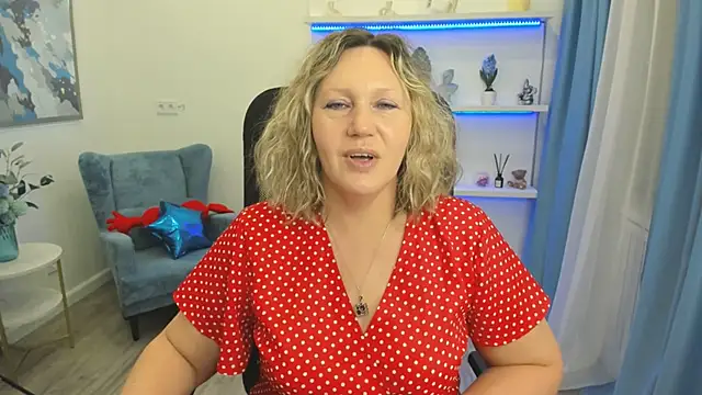 NinaStarle online show from April 29, 2026, 11:25 am