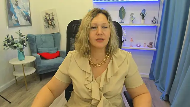 NinaStarle online show from May 16, 2026, 10:36 am