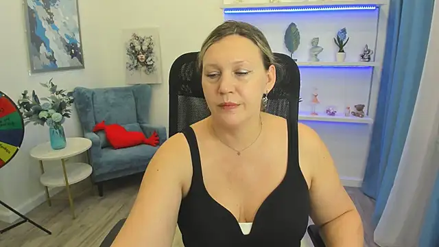NinaStarle online show from May 14, 2026, 11:40 am