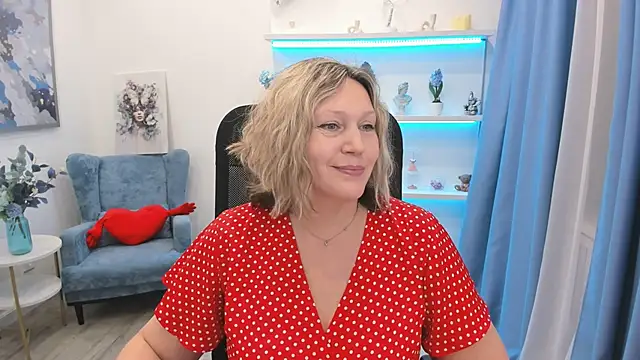 NinaStarle online show from May 28, 2026, 11:49 am