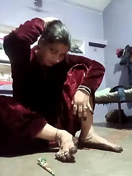Snapshot of Hot_sonali chatting on October 21, 2025, 2:49 pm Hot sonali online show from October 21, 2025, 2:49 pm