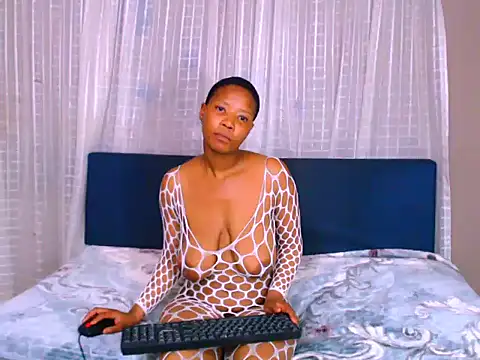 Snapshot of ebonyfirexx chatting on September 9, 2025, 6:39 pm ebonyfirexx online show from September 9, 2025, 6:39 pm