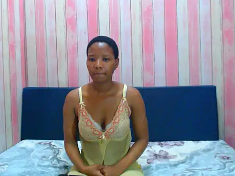 Snapshot of ebonyfirexx chatting on November 27, 2025, 5:52 am ebonyfirexx online show from November 27, 2025, 5:52 am