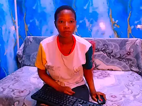 Snapshot of ebonyfirexx chatting on September 29, 2025, 6:31 am ebonyfirexx online show from September 29, 2025, 6:31 am