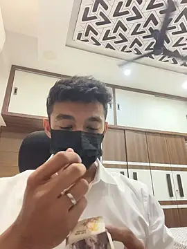 Snapshot of Dark_2465 chatting on March 31, 2026, 5:37 pm Dark 2465 online show from March 31, 2026, 5:37 pm
