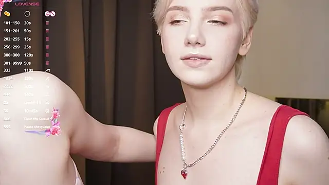 MaeEversley online show from March 8, 2026, 7:44 am