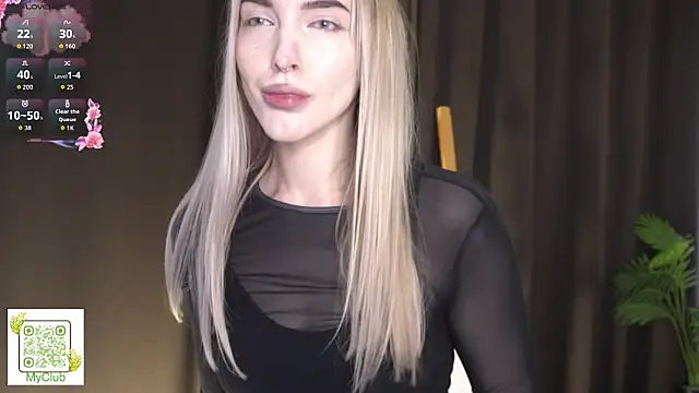 Snapshot of MaeEversley chatting on September 25, 2025, 6:41 am MaeEversley online show from September 25, 2025, 6:41 am