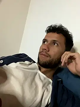 Michaell Spinelly online show from September 22, 2025, 3:23 am