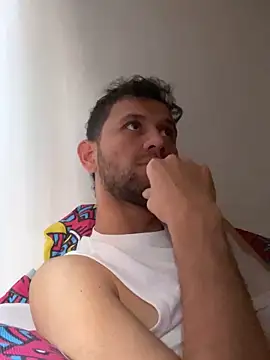 Michaell Spinelly online show from September 15, 2025, 5:57 pm