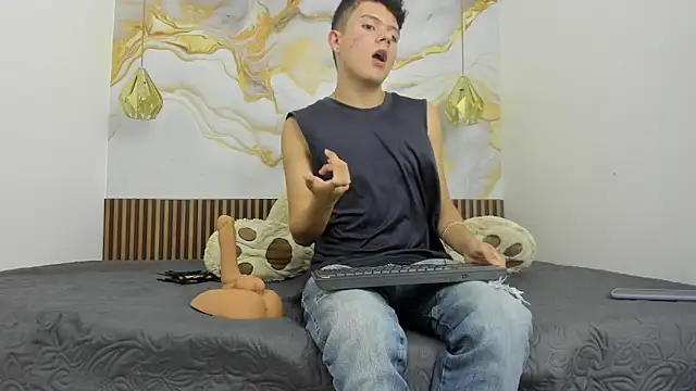 Snapshot of AndyFame1 chatting on September 13, 2025, 7:14 pm AndyFame1 online show from September 13, 2025, 7:14 pm