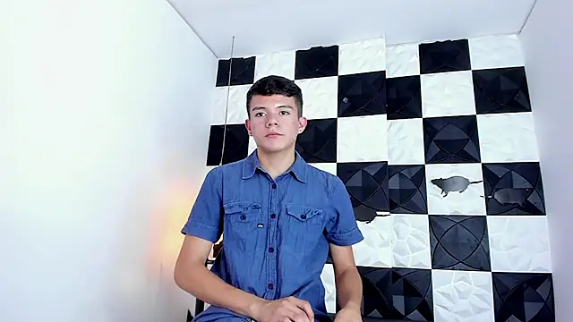 Snapshot of AndyFame1 chatting on October 24, 2025, 7:02 pm AndyFame1 online show from October 24, 2025, 7:02 pm