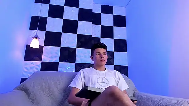 Snapshot of AndyFame1 chatting on September 18, 2025, 4:26 am AndyFame1 online show from September 18, 2025, 4:26 am