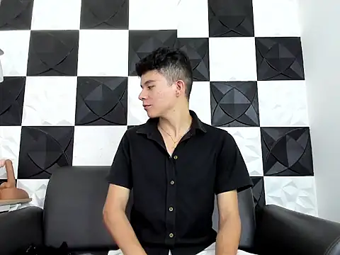 Snapshot of AndyFame1 chatting on December 3, 2025, 6:40 pm AndyFame1 online show from December 3, 2025, 6:40 pm