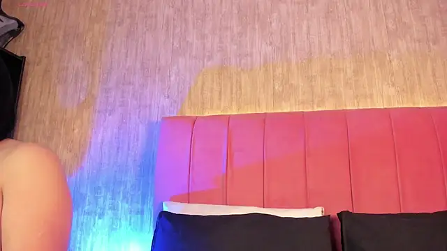 Snapshot of Kendra_kobein chatting on February 27, 2026, 8:08 pm Kendra kobein online show from February 27, 2026, 8:08 pm