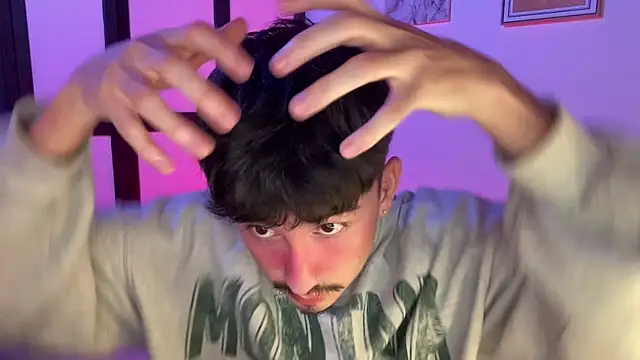 sweettaaron01 online show from January 10, 2026, 3:57 am