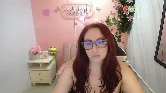 Snapshot of bellatrix_ch chatting on May 27, 2026, 12:45 pm bellatrix ch online show from May 27, 2026, 12:45 pm