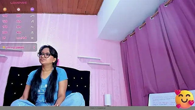 Snapshot of Azul_Moon chatting on September 23, 2025, 3:57 am Azul Moon online show from September 23, 2025, 3:57 am
