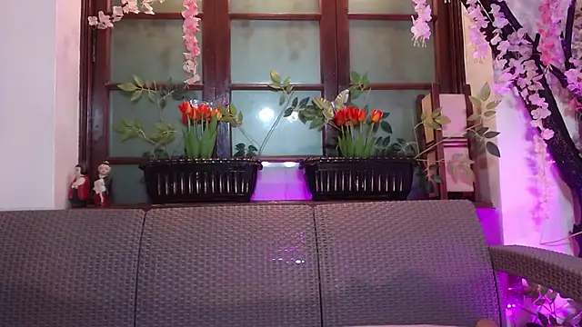 samara selene online show from July 2, 2026, 3:23 am