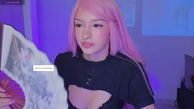 Snapshot of Moonlightt_21 chatting on December 14, 2025, 9:53 pm Moonlightt 21 online show from December 14, 2025, 9:53 pm