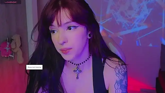 Snapshot of Moonlightt_21 chatting on January 17, 2026, 1:31 am Moonlightt 21 online show from January 17, 2026, 1:31 am