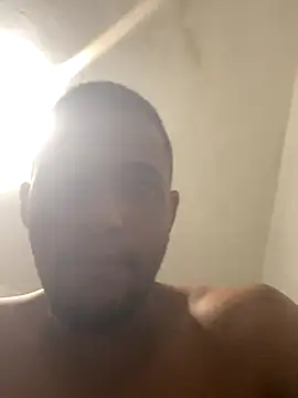 Snapshot of freedmar chatting on November 24, 2025, 2:28 pm freedmar online show from November 24, 2025, 2:28 pm