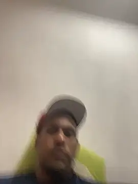 Snapshot of freedmar chatting on November 19, 2025, 5:02 pm freedmar online show from November 19, 2025, 5:02 pm