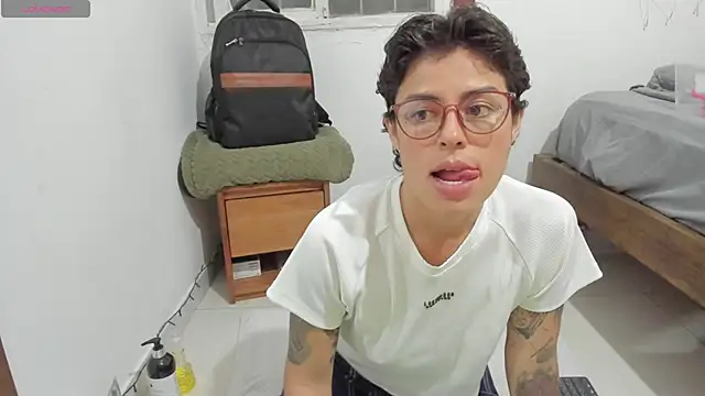 Snapshot of natt_op chatting on February 22, 2026, 11:39 pm natt op online show from February 22, 2026, 11:39 pm