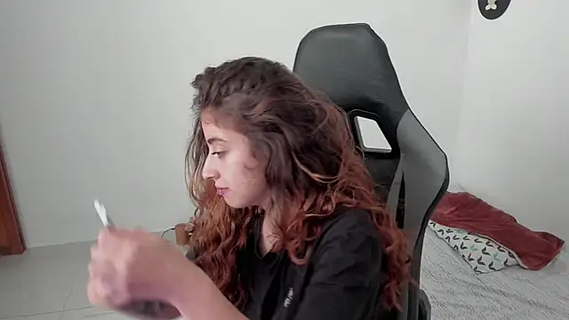 Snapshot of star_shooting8 chatting on February 4, 2026, 8:26 pm star shooting8 online show from February 4, 2026, 8:26 pm