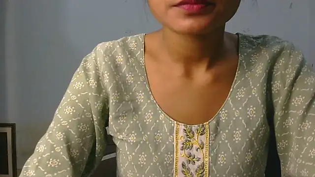 Snapshot of Aarti_misty71 chatting on May 7, 2026, 5:33 am Aarti misty71 online show from May 7, 2026, 5:33 am