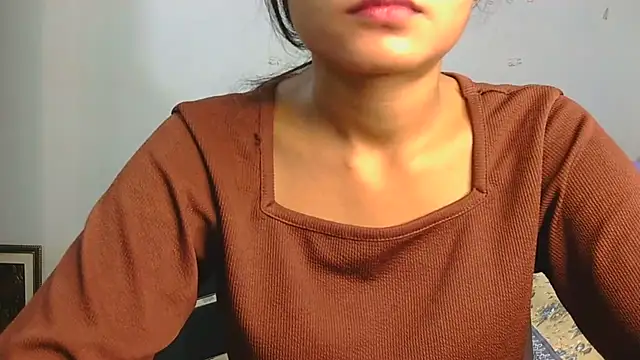 Aarti misty71 online show from April 16, 2026, 5:52 am